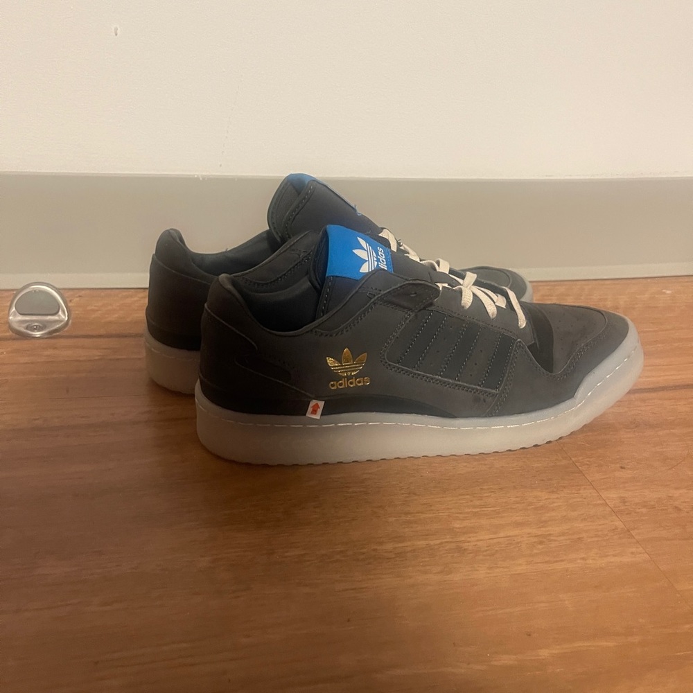 Men’s Adidas Forum low CL grey